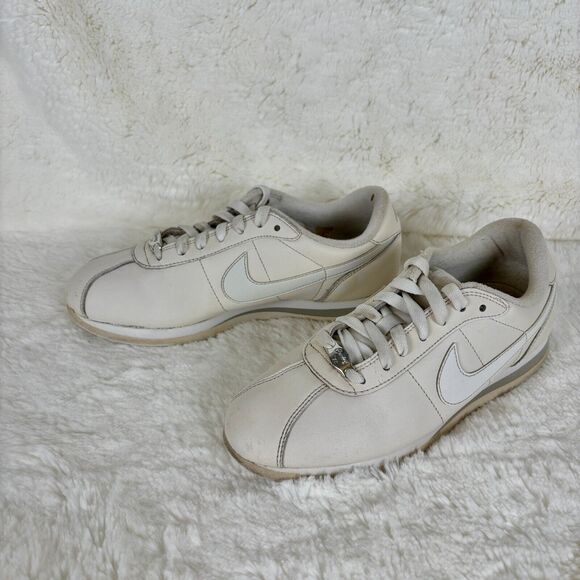Nike Cortez 317266-111 Triple White Leather Street Sneakers Women's Size 8 - Picture 6 of 9